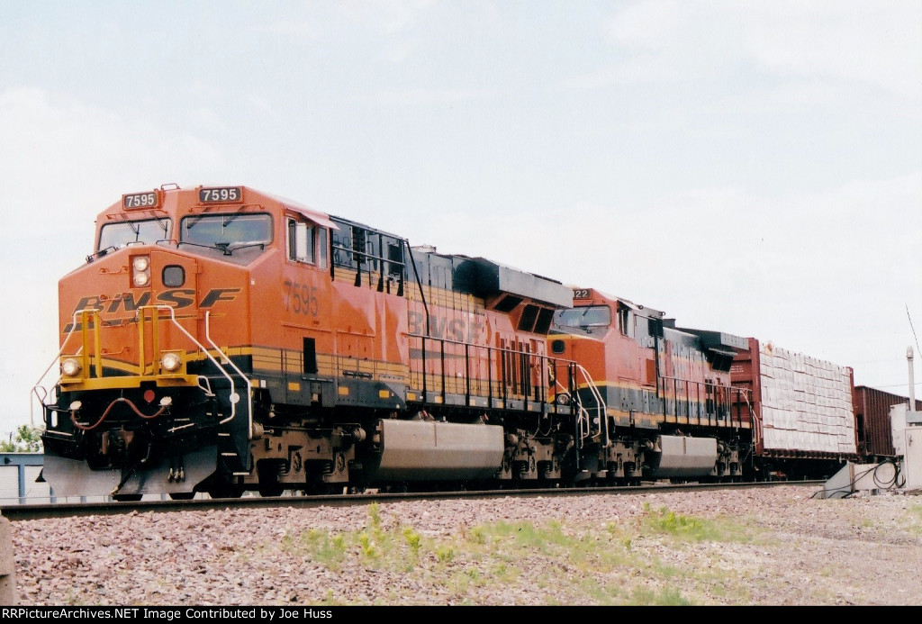 BNSF 7595 East